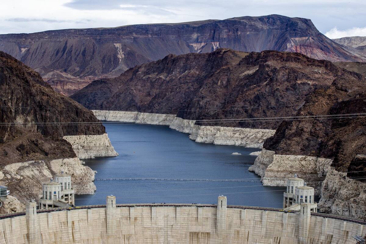 Current water levels on Lake Mead can be seen well from the Mike O'Callaghan-Pat Tillman Memori ...