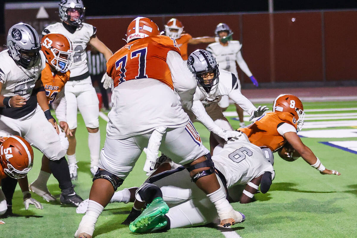 Legacy’s Phoenix Jennings (8) scores a touchdown during the Class 5A Division III Southe ...