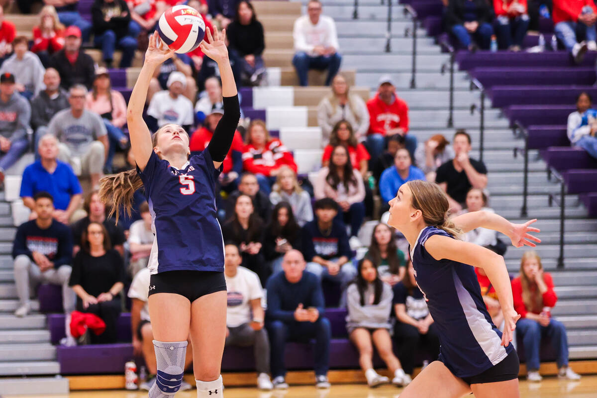 Coronado’s Hannah Pemberton (5) sets the ball for teammate Rachel Purser (9) during the ...