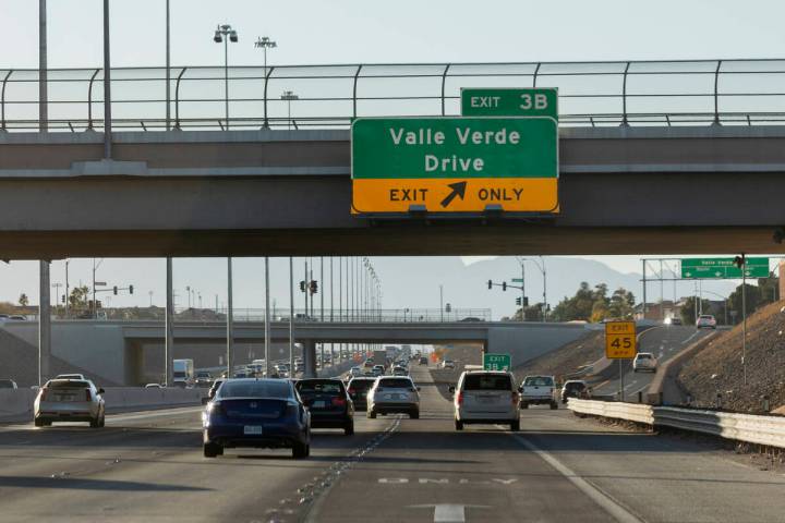 Cars travel west on the 215 Beltway near the Valle Verde Drive offramp in Henderson on Wednesda ...