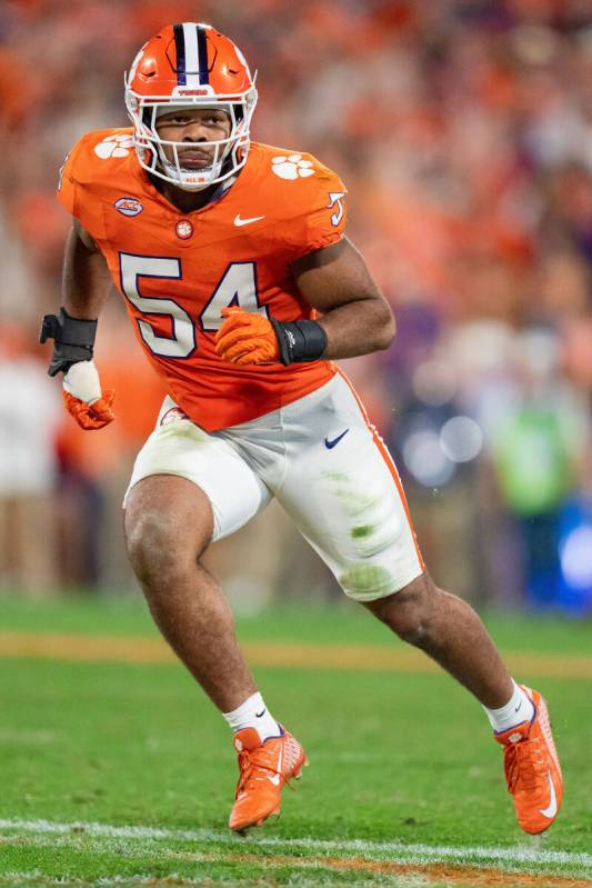 Clemson linebacker Jeremiah Trotter Jr. (54) plays against North Carolina during an NCAA colleg ...