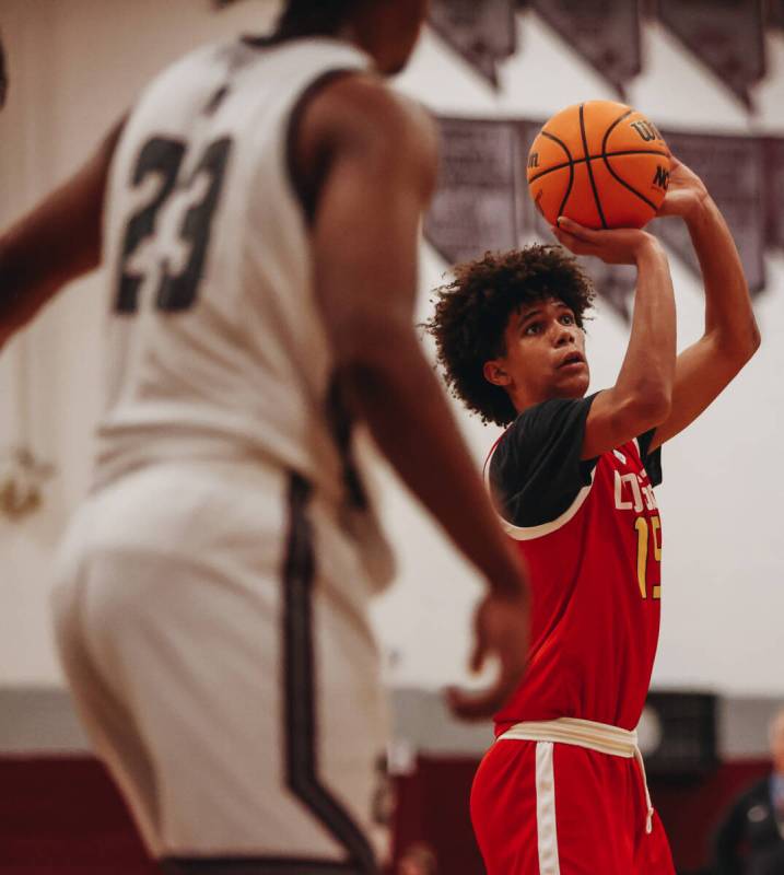 Somerset-Losee guard Kieran Daniel (15) tosses a free throw during a game at Cimarron-Memorial ...