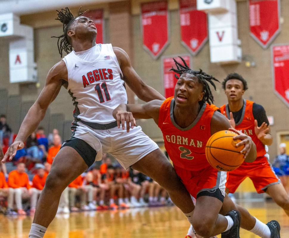 Bishop Gorman forward Jett Washington (2) fouls Arbor View forward Brian “Chef” T ...