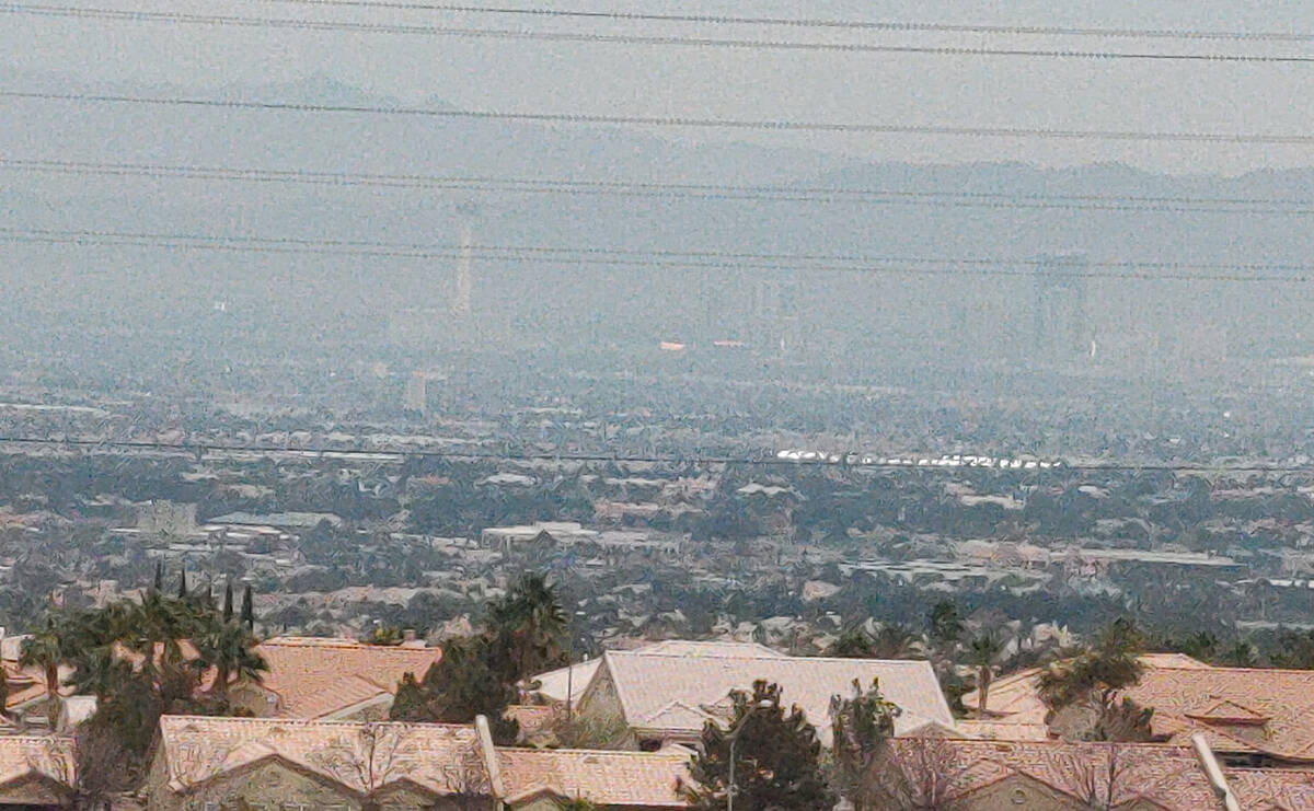 Moisture hangs in the Las Vegas Valley air on Saturday, Jan. 20, 2024. (Marvin Clemons/Las Vega ...