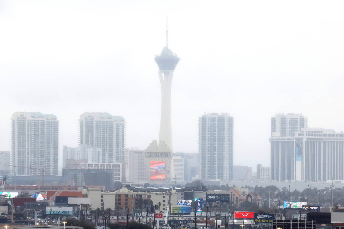 Fog lingers over the Las Vegas Valley, on Monday, Jan. 22, 2024. (Bizuayehu Tesfaye/Las Vegas R ...