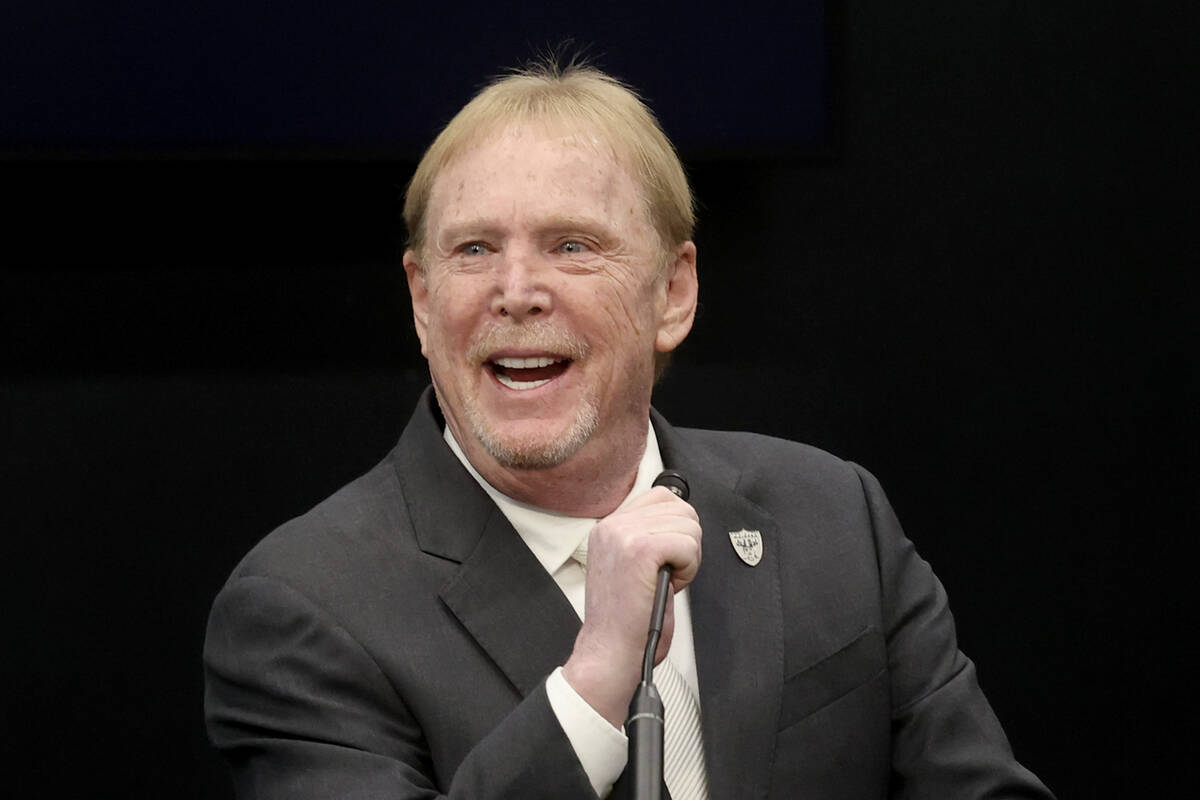 Raiders owner Mark Davis introduces Antonio Pierce and Tom Telesco as coach and general manager ...