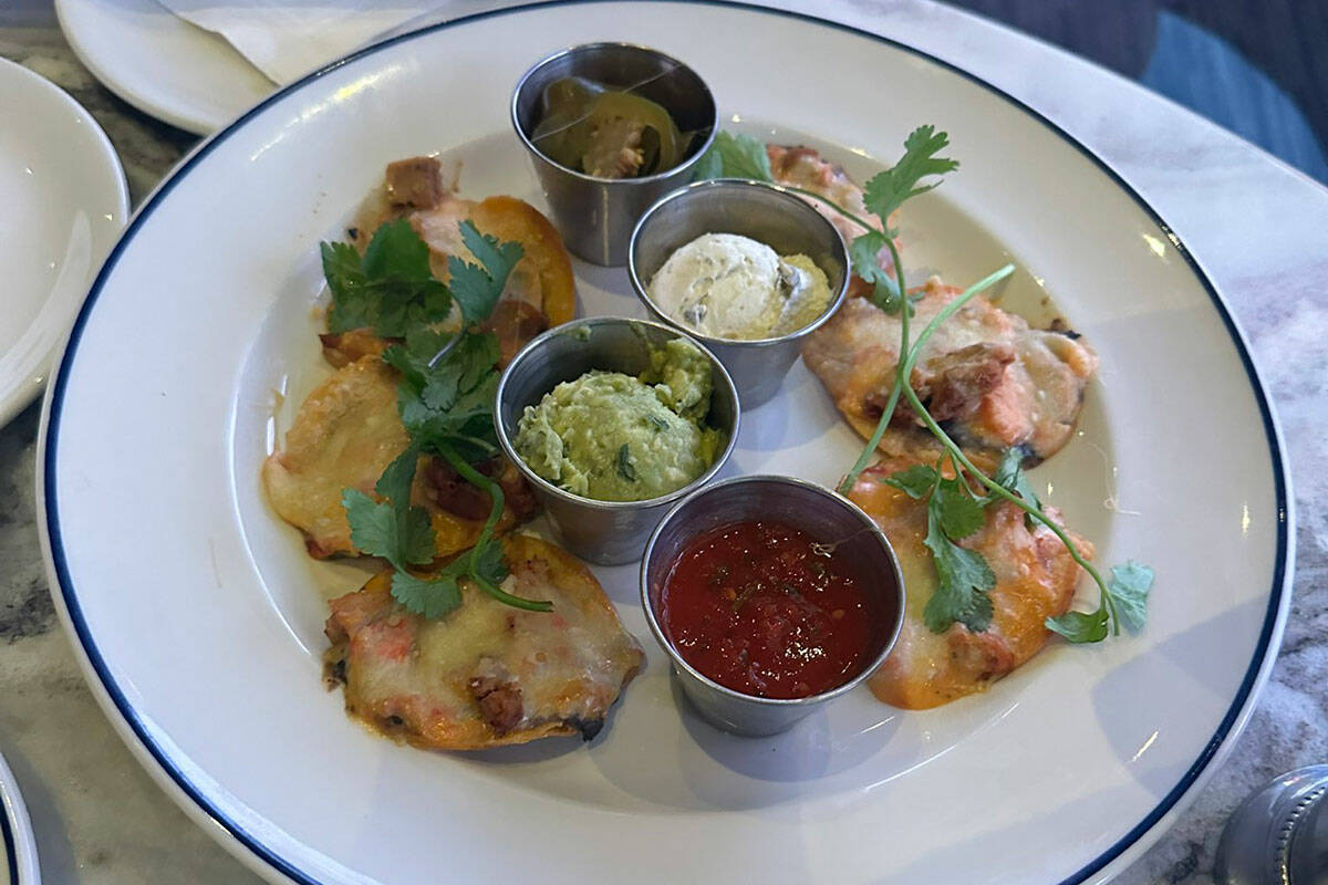 A photo from @MuTigerMike on X of a $24 plate of nachos from Fontainebleau Las Vegas' Sportsboo ...