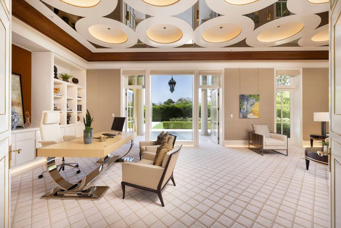 Billionaire Steve Wynn sold his mansion in June on Enclave Court in Summerlin in 2021. (Kristen ...