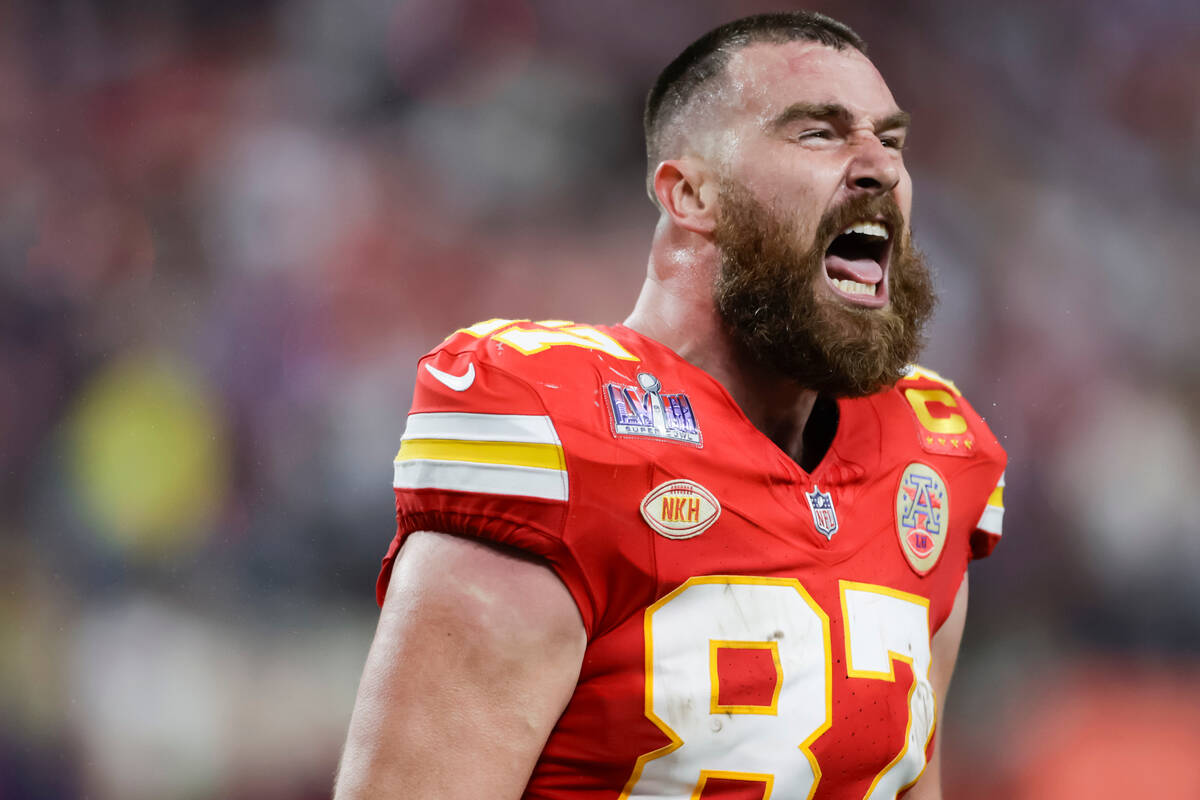 Kansas City Chiefs tight end Travis Kelce (87) reacts after the team scored a touchdown against ...