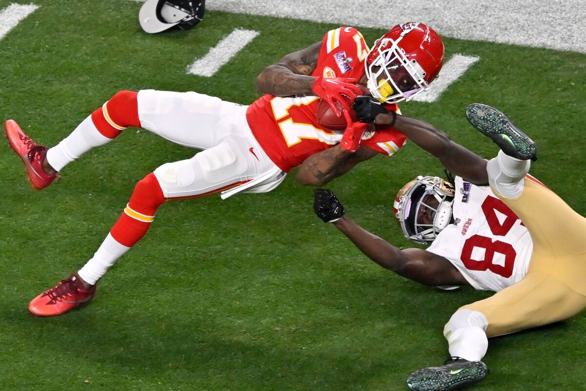 Kansas City Chiefs wide receiver Richie James (17) is tackled by San Francisco' Chris Conley (8 ...