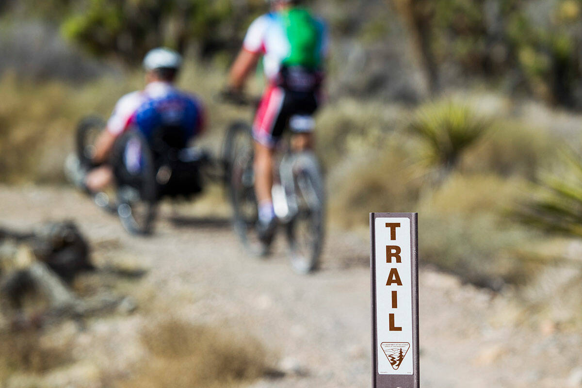 Bicyclists ride the Late Night Trailhead in Red Rock Canyon in 2015. (Las Vegas Review-Journal)