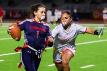 Coronado’s Maci Joncich (1) runs past Liberty’s Kiona "Lolo" Weste ...