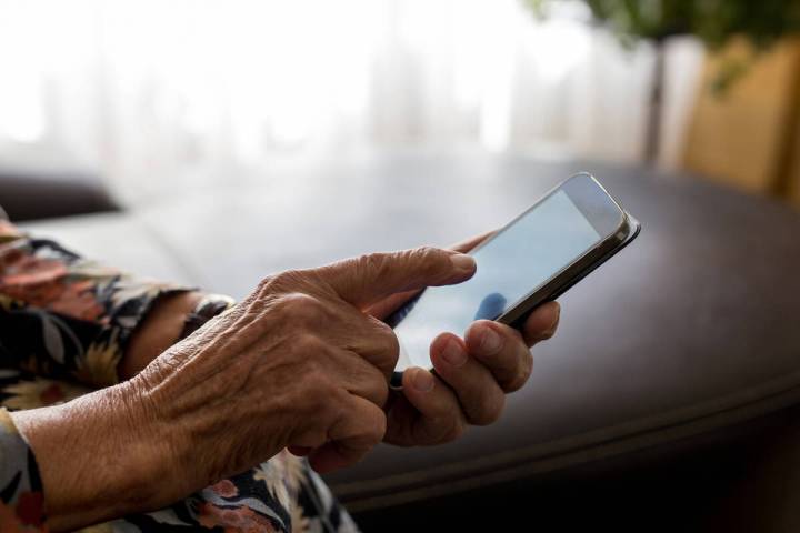 Choosing a cellphone is not a one-size-fits-all proposition for seniors. (Getty Images)