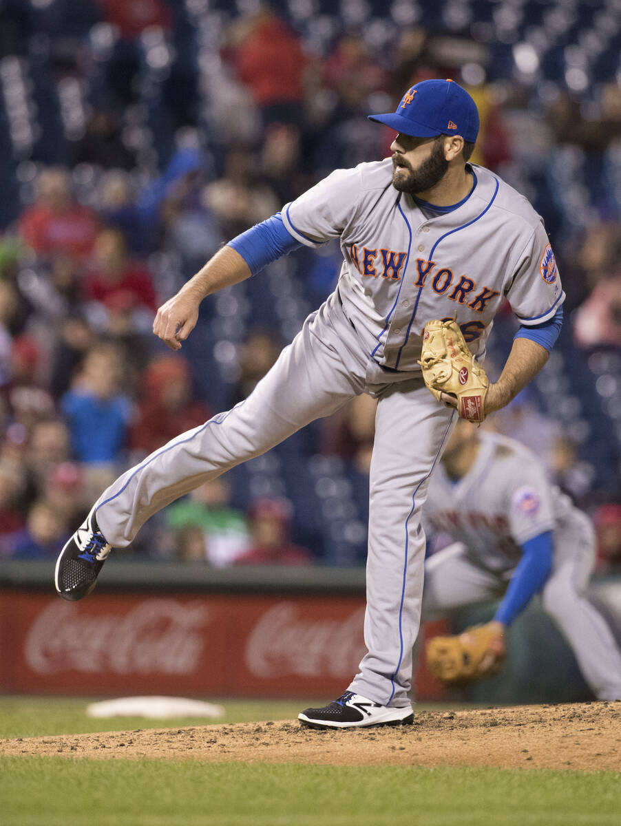 New York Mets relief pitcher Chasen Bradford throws during the fifth inning of a baseball game ...