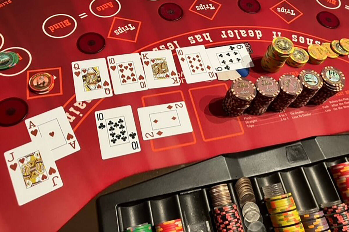 The hand that won more than $534,000 in an Ultimate Texas Hold'em wager on Saturday, March 30, ...