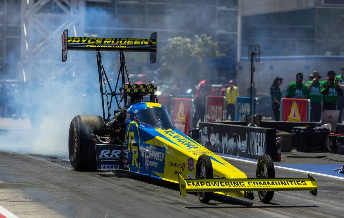 Top Fuel racer Tony Stewart comes off the line in his first race during Day 1 of NHRA 4-Wide Na ...