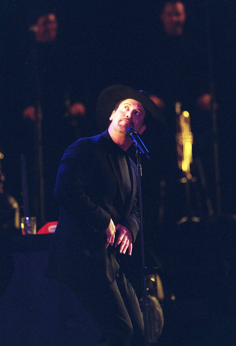 Danny Gans performs at The Mirage on April 6, 2002. (Craig L. Moran)