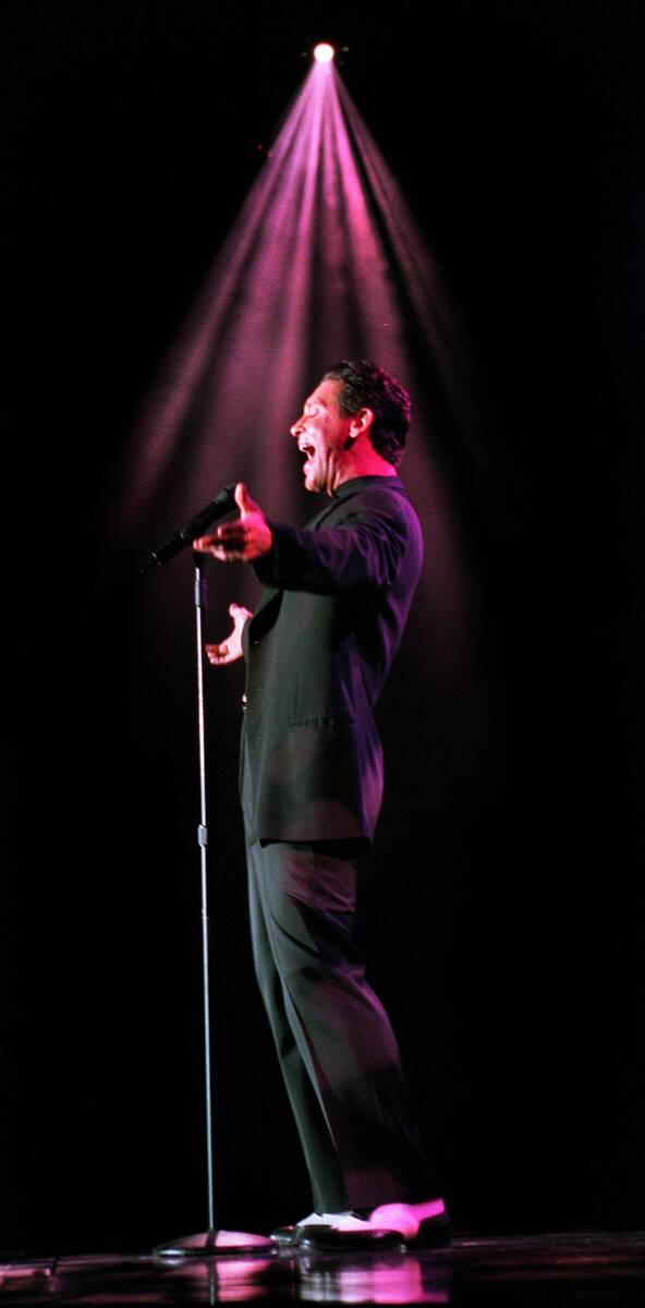 Danny Gans performs at the new Danny Gans Theater at the Mirage on March 28, 2000. (Las Vegas R ...