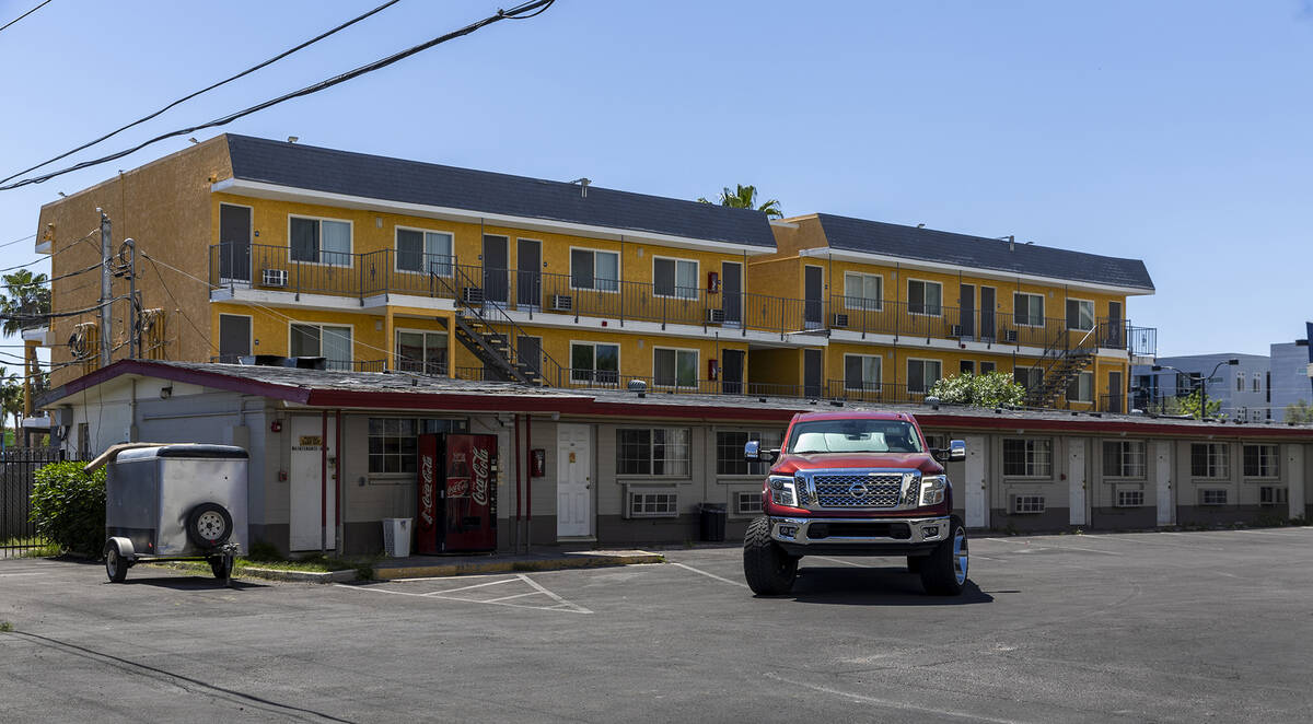 The soon to close Gateway Motel with a Siegel Suites behind it recently purchased by the Siegel ...