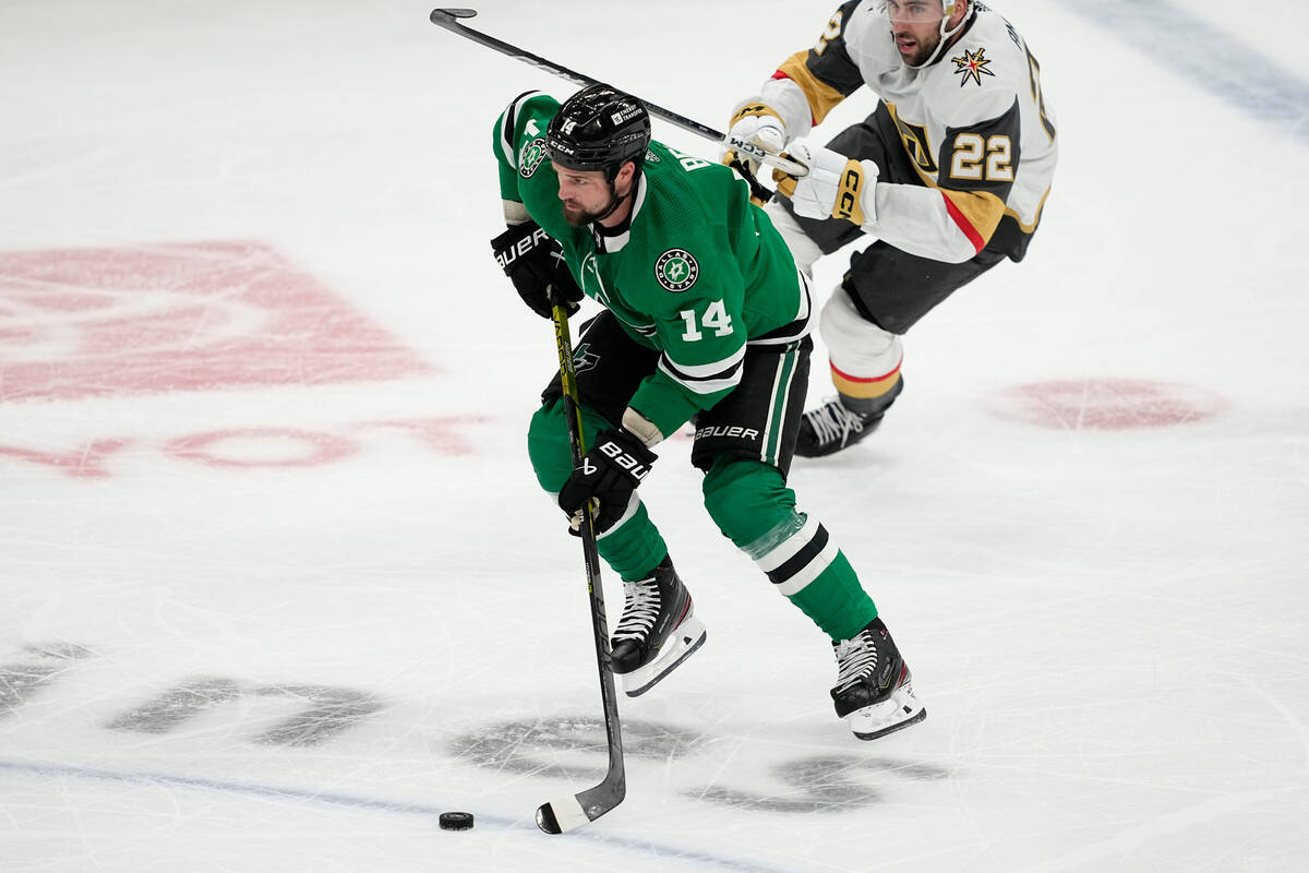 Dallas Stars left wing Jamie Benn (14) controls the puck on an attack as Vegas Golden Knights' ...