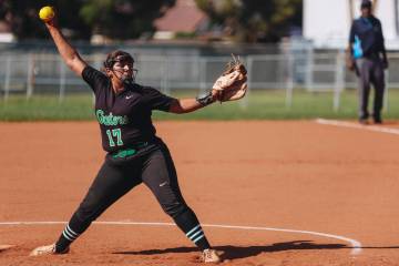 Green Valley pitcher Mia Mor Hernandez (17) pitches the ball during a softball game between Sil ...