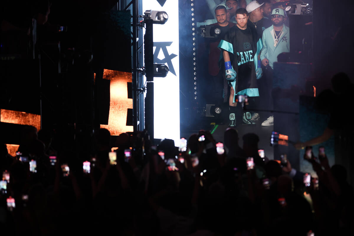 Canelo Álvarez prepares to take the ring for an undisputed world super middleweight champi ...
