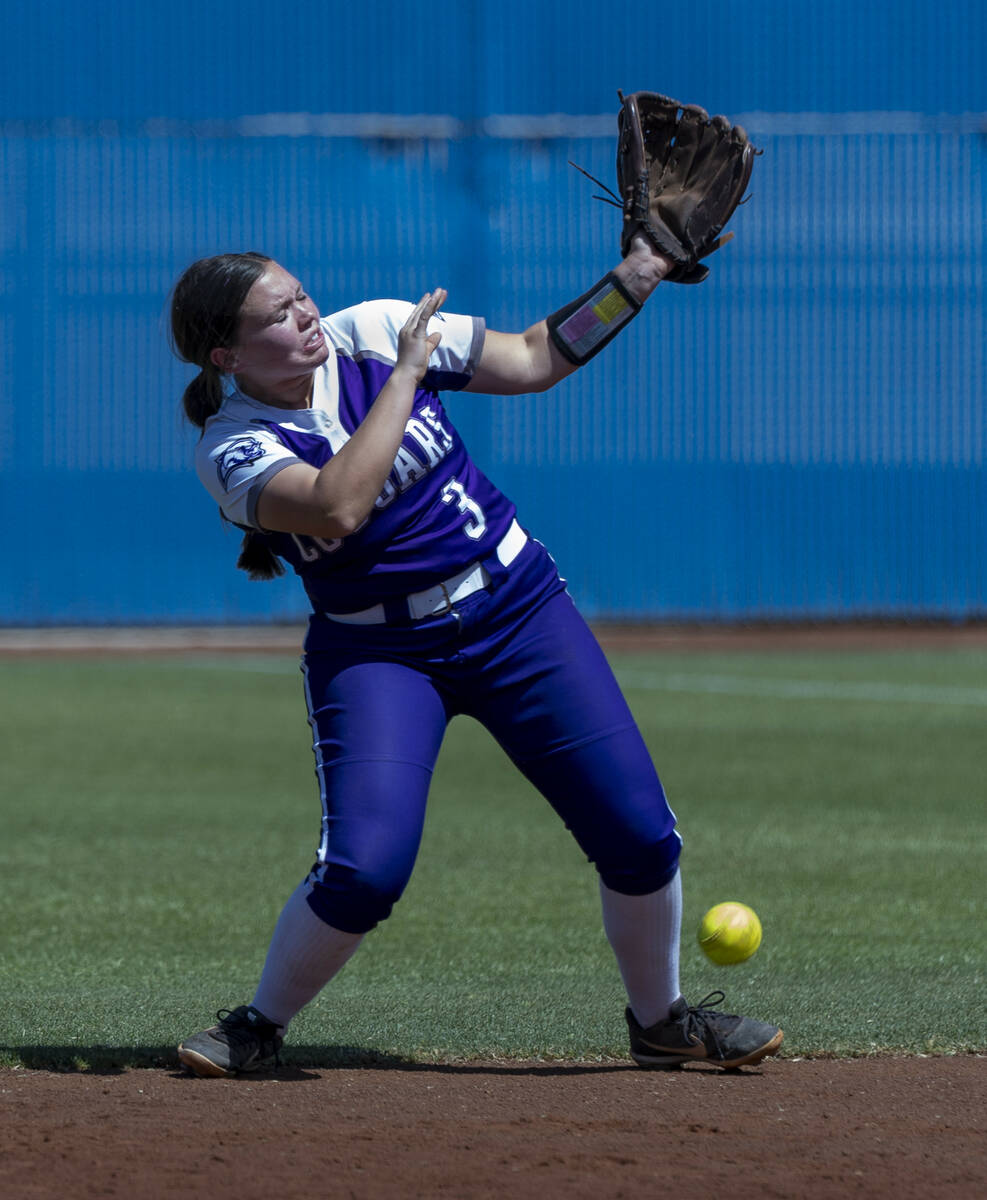 Spanish Springs infielder McKenna Timmons (3) misses a pop fly against Palo Verde during the se ...