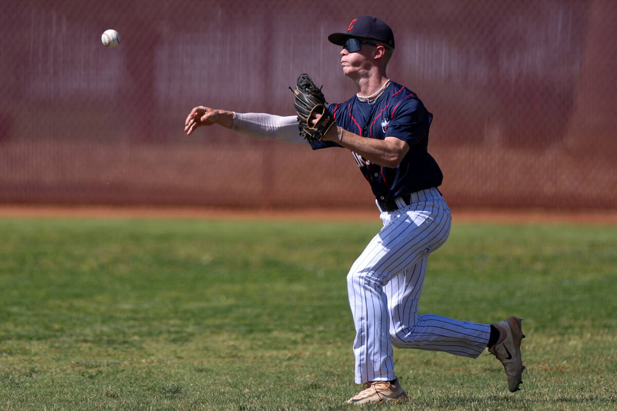 Coronado outfielder Vinny Kistle (3) throws in field during a Class 5A baseball state tournamen ...