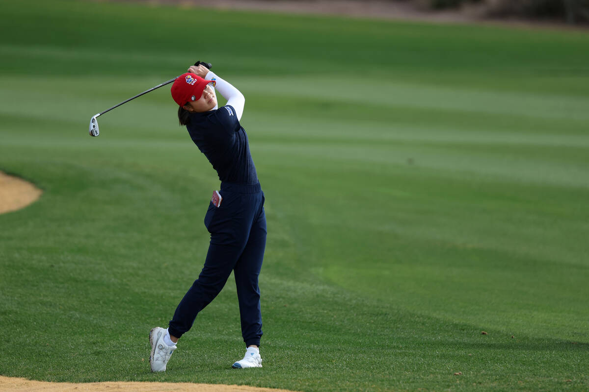 Kansas freshman golfer Lauren Pham (Zac BonDurant)