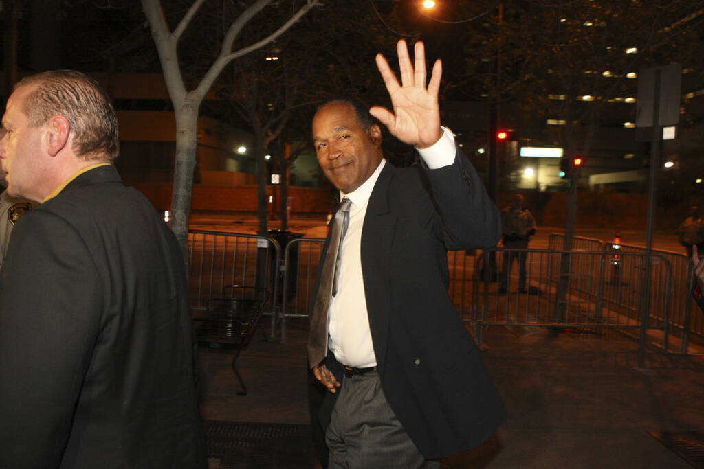 FILE - O.J. Simpson at the Regional Justice Center on Friday night, Oct. 3, 2008. (JOHN GURZINS ...