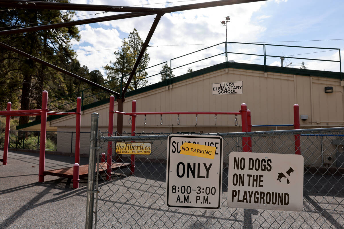 The closed Lundy Elementary School in the Old Town neighborhood on Mount Charleston is shown Tu ...