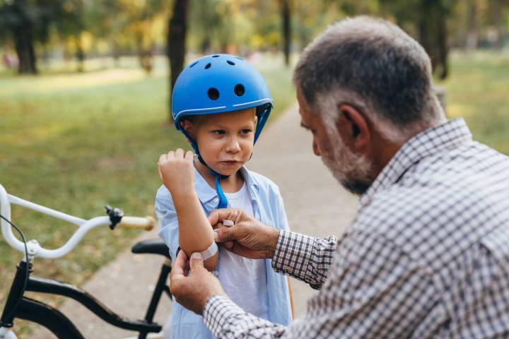 Summer means playgrounds, pools and bikes for kids. Pediatricians say it can also mean more pot ...