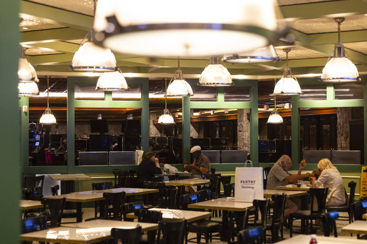 People dine at Carnegie Deli during the final night of operations and gaming at The Mirage in t ...