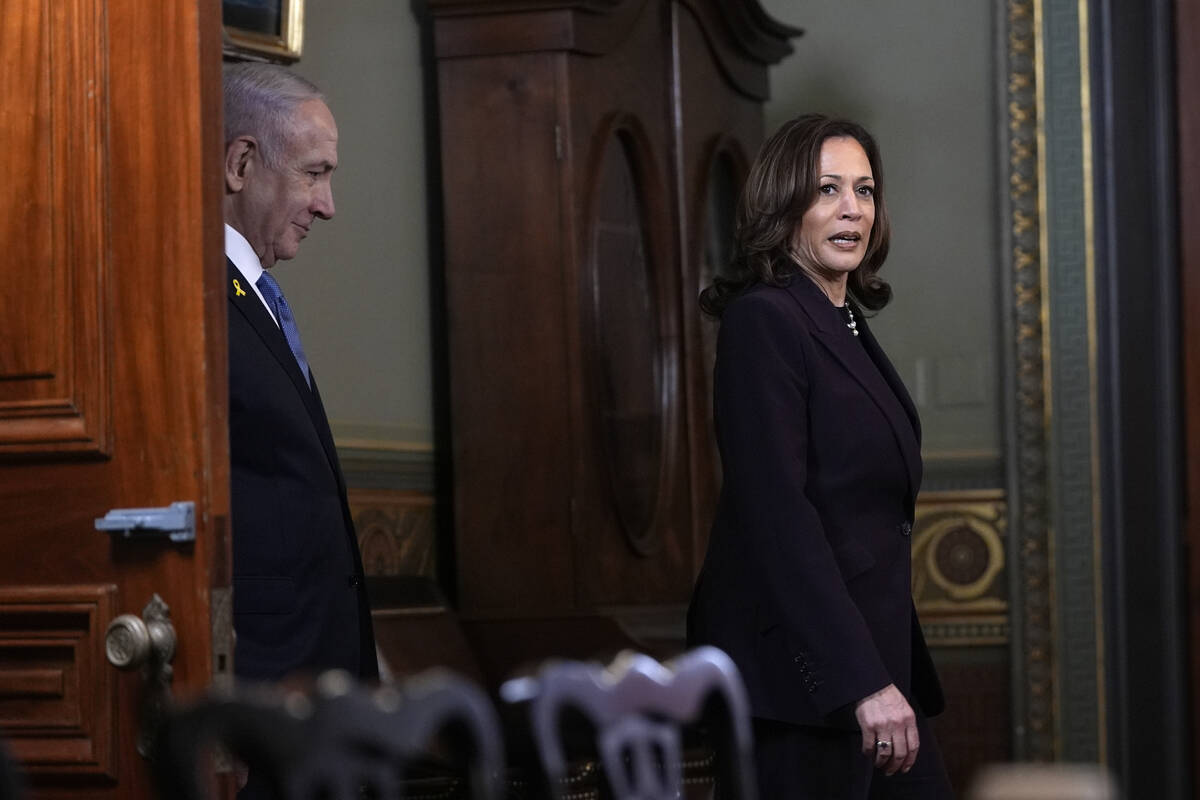 Vice President Kamala Harris, right, and Israeli Prime Minister Benjamin Netanyahu arrive befor ...