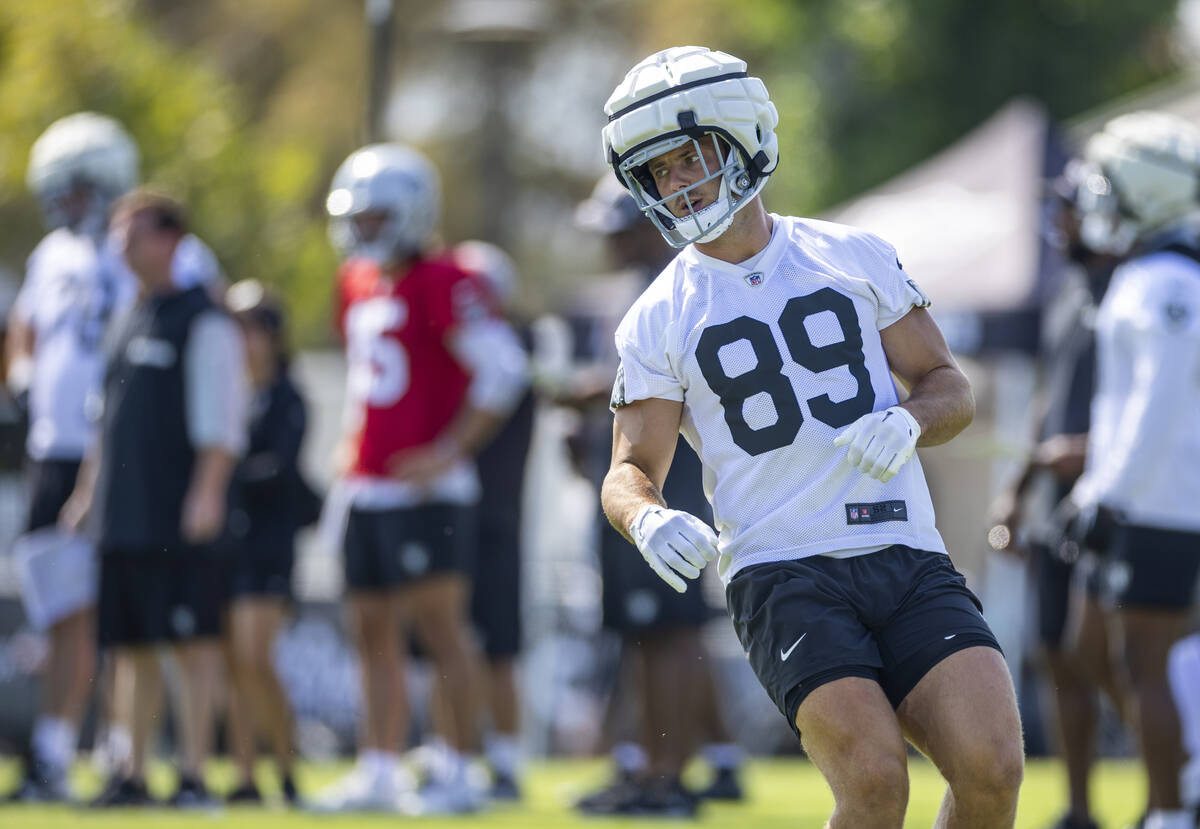 Raiders tight end Brock Bowers (89) spreads out wide during the first day of Raiders training c ...