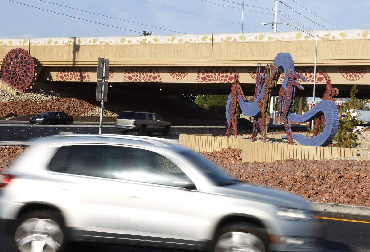 Motorists navigate on Charleston Boulevard near U.S. 95, on Wednesday, Aug. 7, 2024, in Las Veg ...