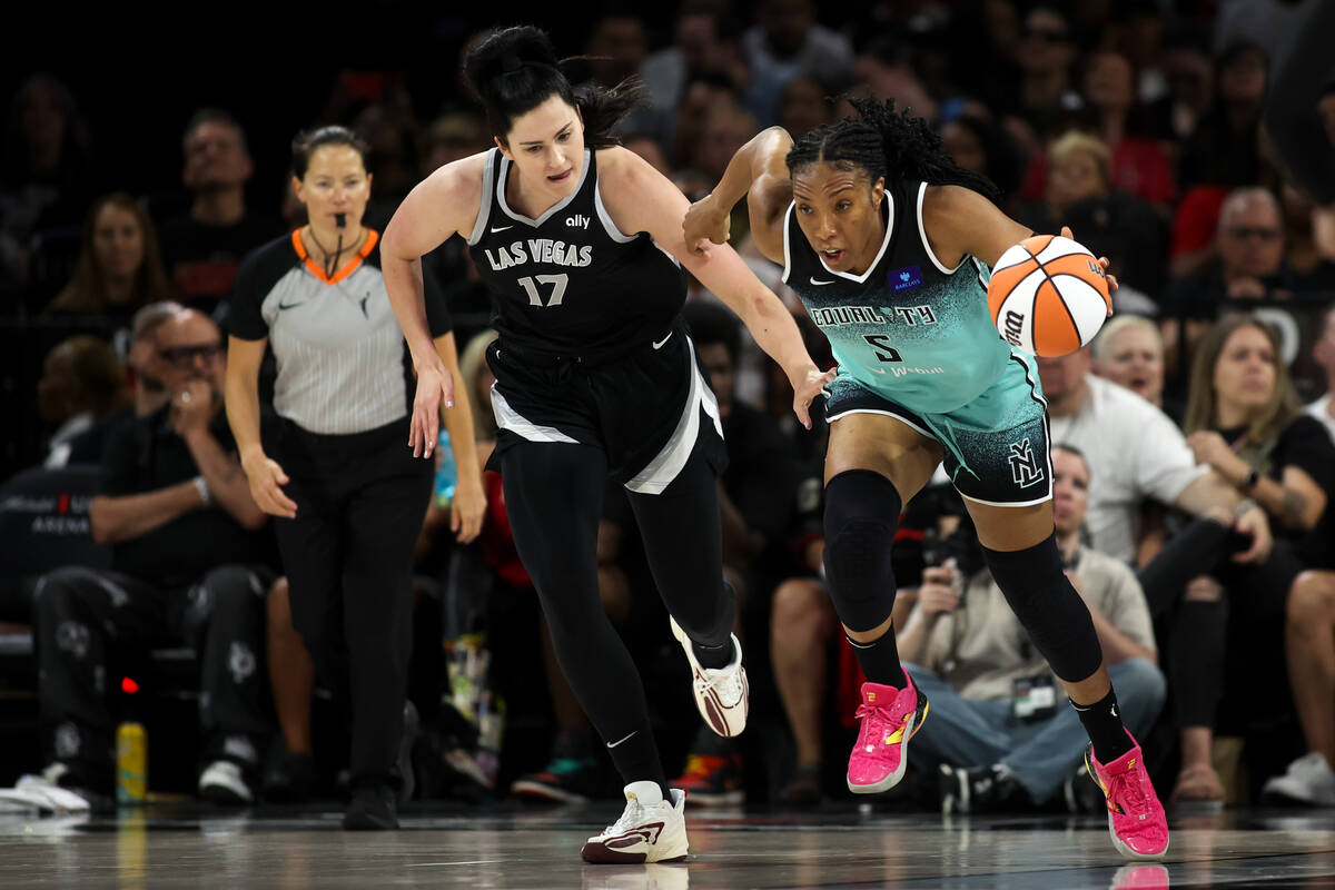 New York Liberty forward Kayla Thornton (5) breaks away with a stolen ball against Las Vegas Ac ...