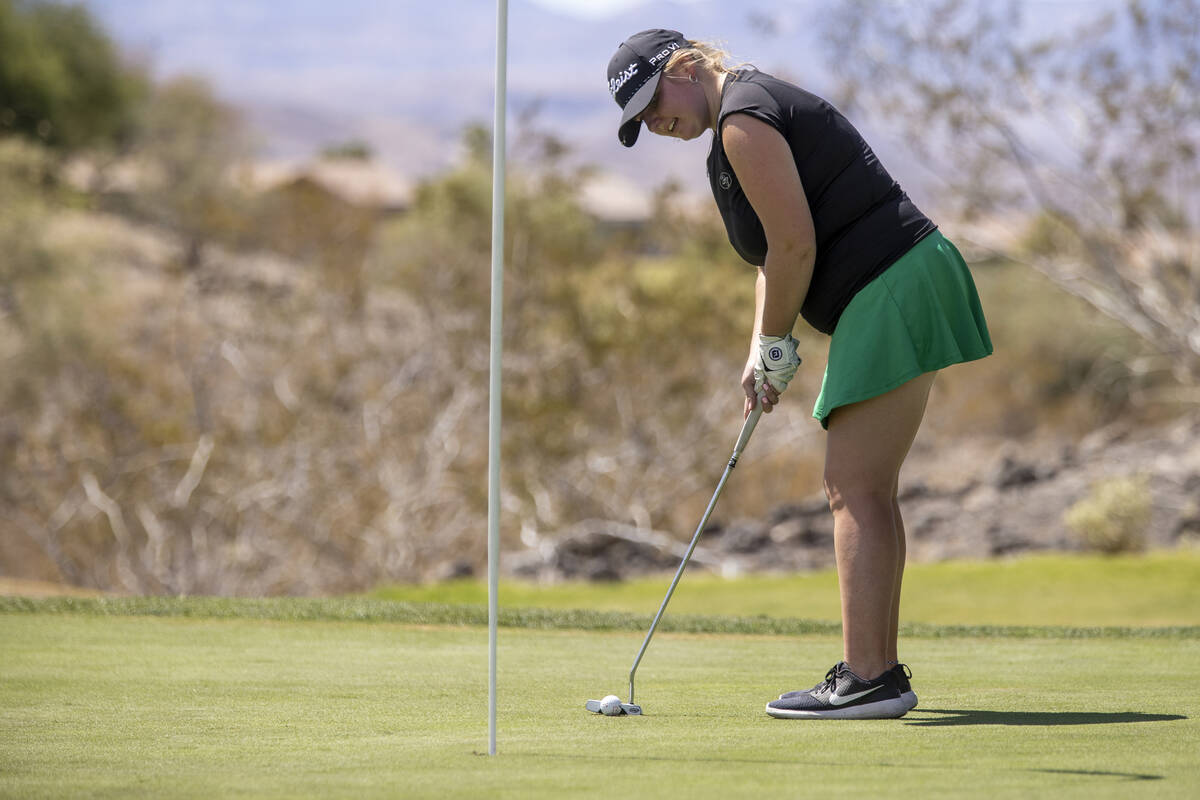 Palo Verde’s Brenna Bolinger lines up her putt during the 5A Desert League girls golf ma ...