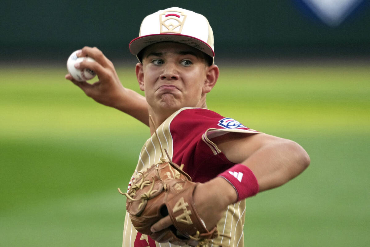 Henderson, Nev.'s Liam Sparks delivers during the first inning of a baseball game against Lake ...