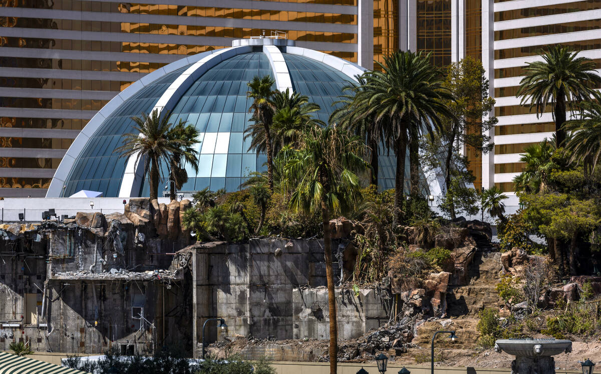 The volcano area is deconstructed as demolition continues at the Mirage on Thursday, Aug. 22, 2 ...