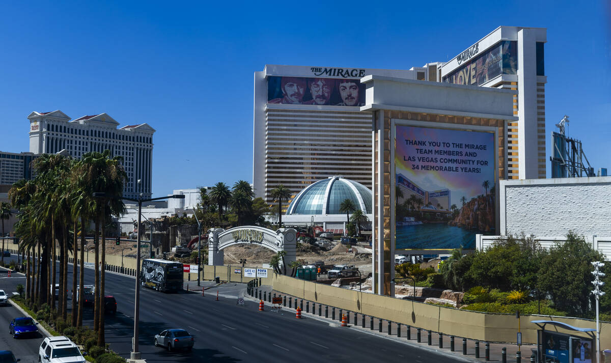 A thank you sign is posted near the entrance as demolition continues at the Mirage on Thursday, ...