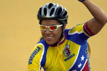 Venezuela's Daniela Larreal celebrates her gold medal victory during the Central American and C ...