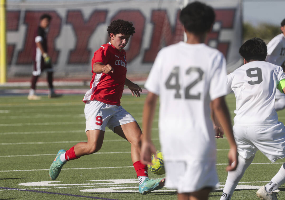 Coronado's Dylan Flores (9) moves the ball against Cimarron-Memorial during a soccer game at Co ...