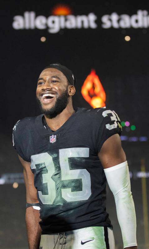 Raiders cornerback Brandon Facyson (35) celebrates after beating the Los Angeles Chargers in ov ...