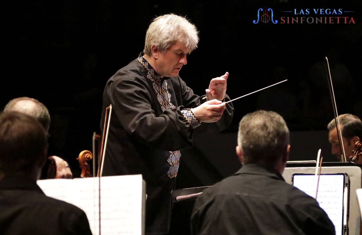 Conductor Taras Krysa and the Las Vegas Sinfonietta (courtesy of Gabriella Benavidez)