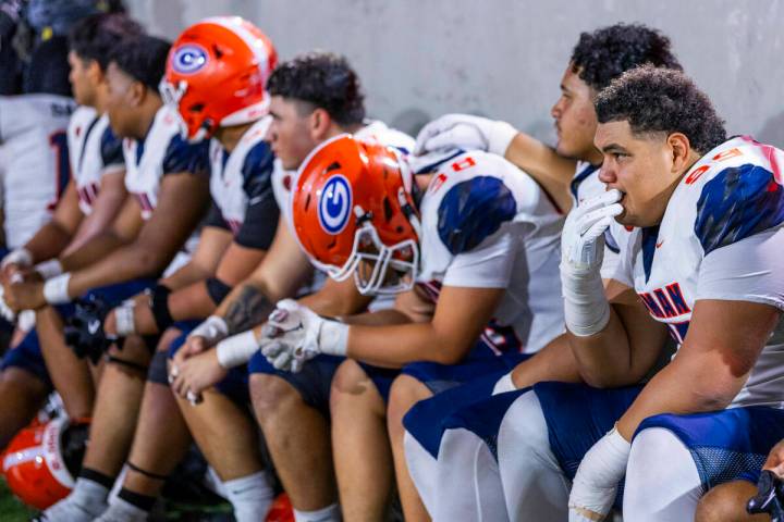 Bishop Gorman players are dismayed on the bench as Mater Dei dominates during the second half o ...