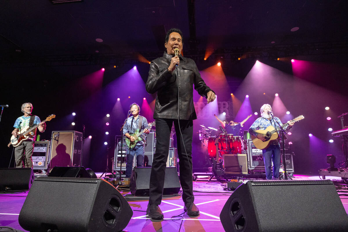 Wayne Newton performs with The String Cheese Incident at the Bender Jamboree music festival at ...