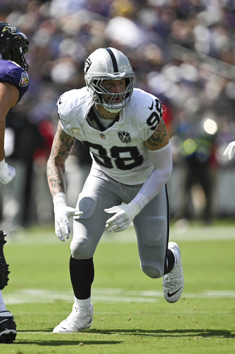 Las Vegas Raiders defensive end Maxx Crosby (98) in action during the first half of an NFL foot ...