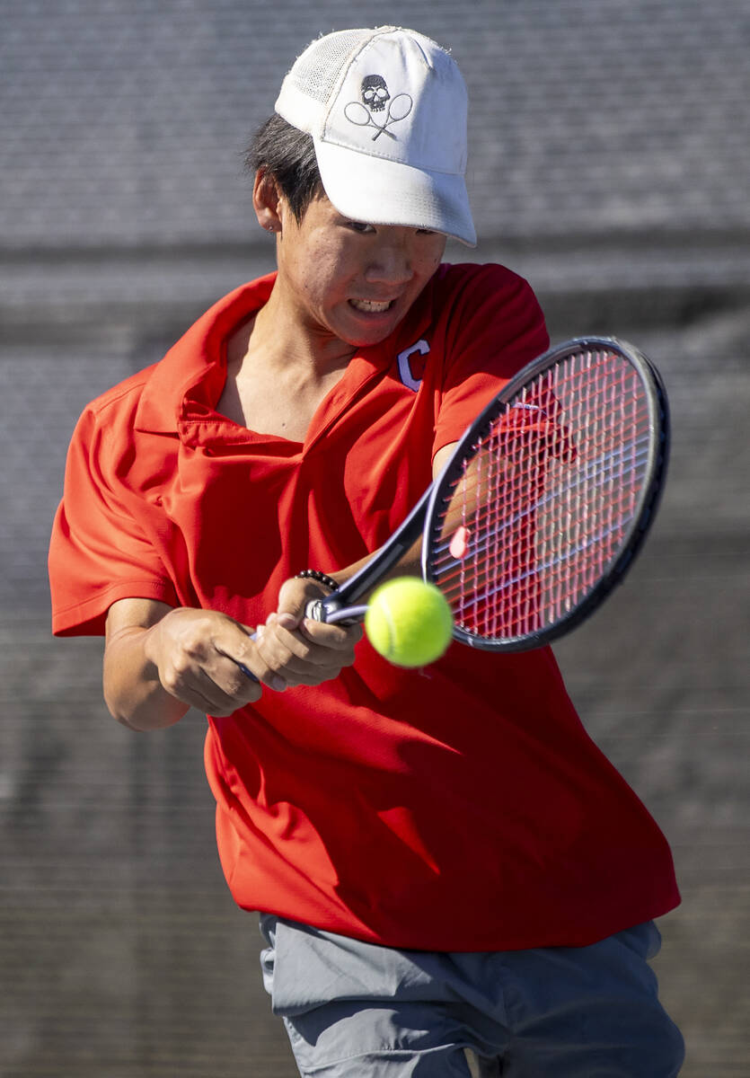 Coronado’s Grant Lee competes during the high school tennis matches against Basic at Cor ...