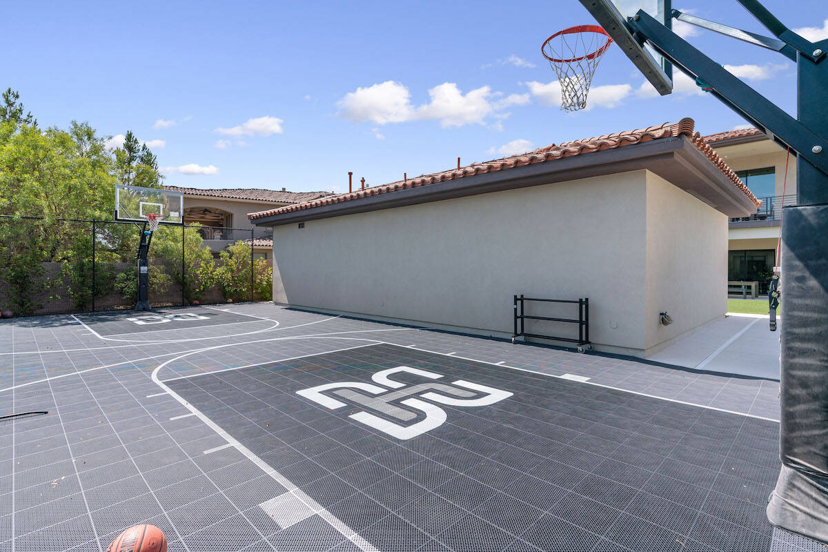 The Las Vegas home of former Raiders quarterback Derek Carr is seen in this listing photo. (Edg ...